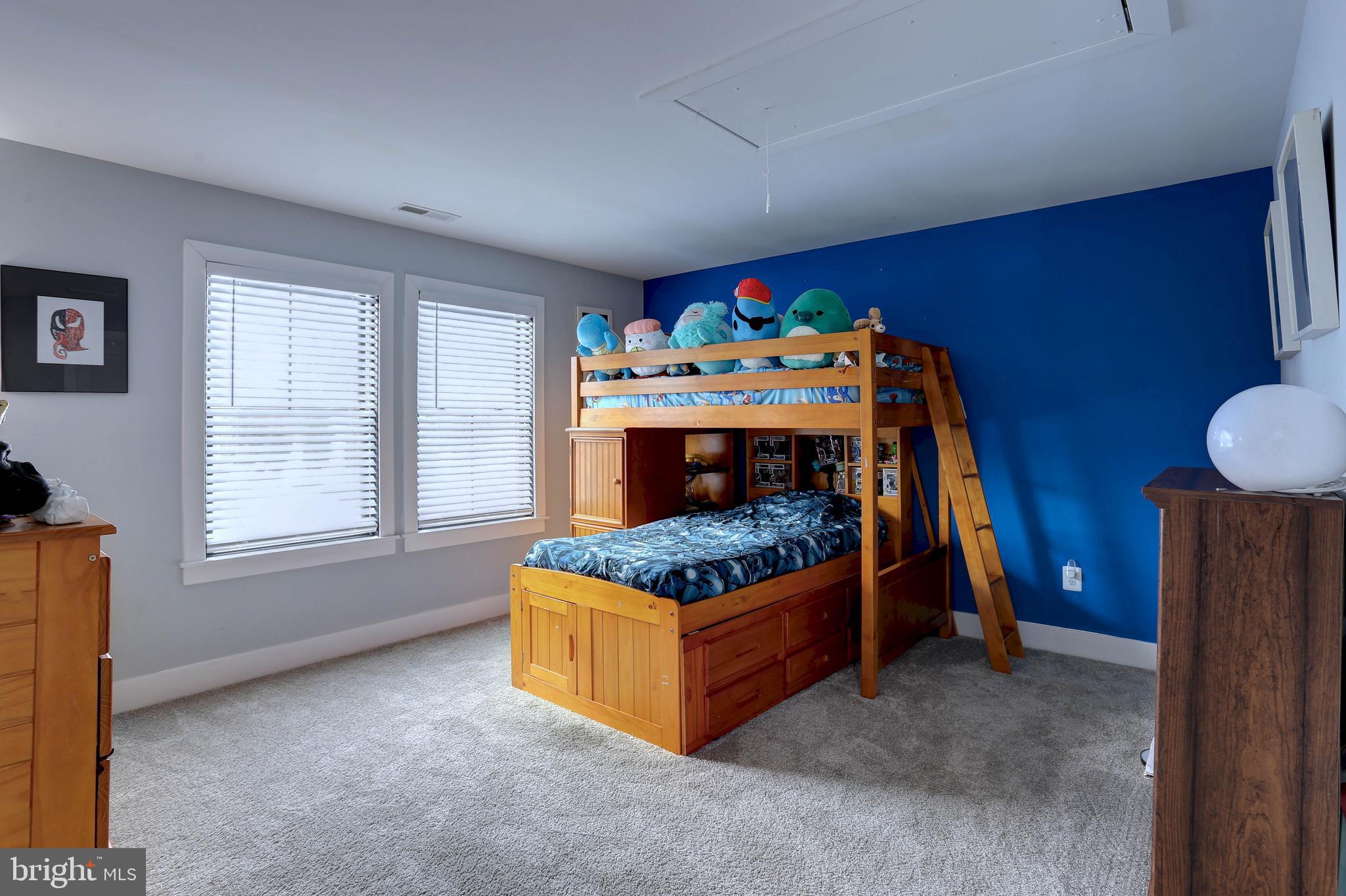 KINGSVILLE - Residential