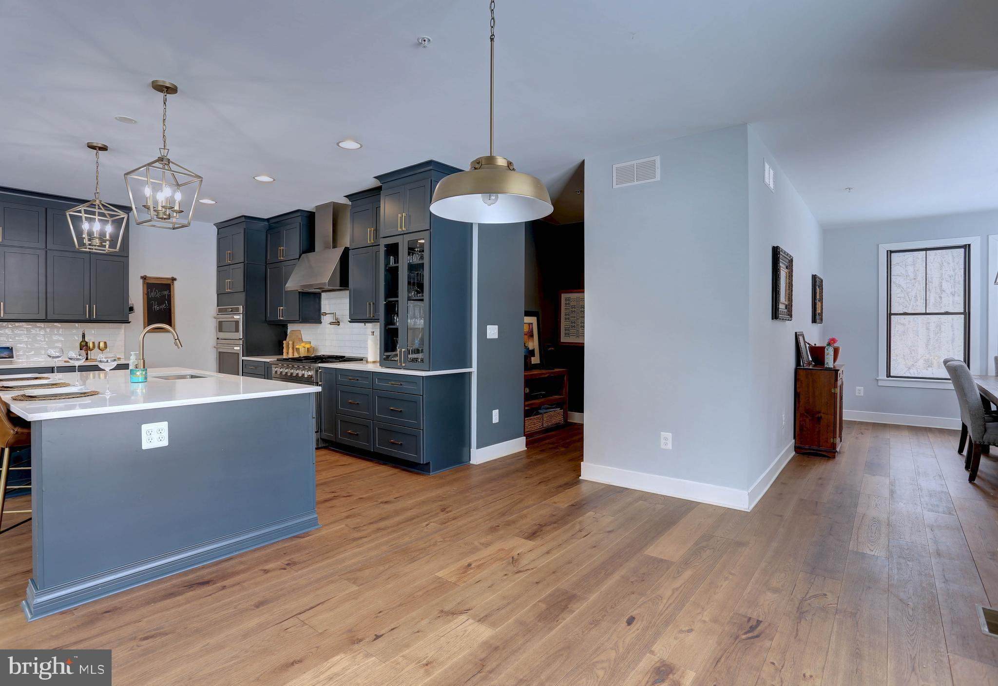 KINGSVILLE - Residential