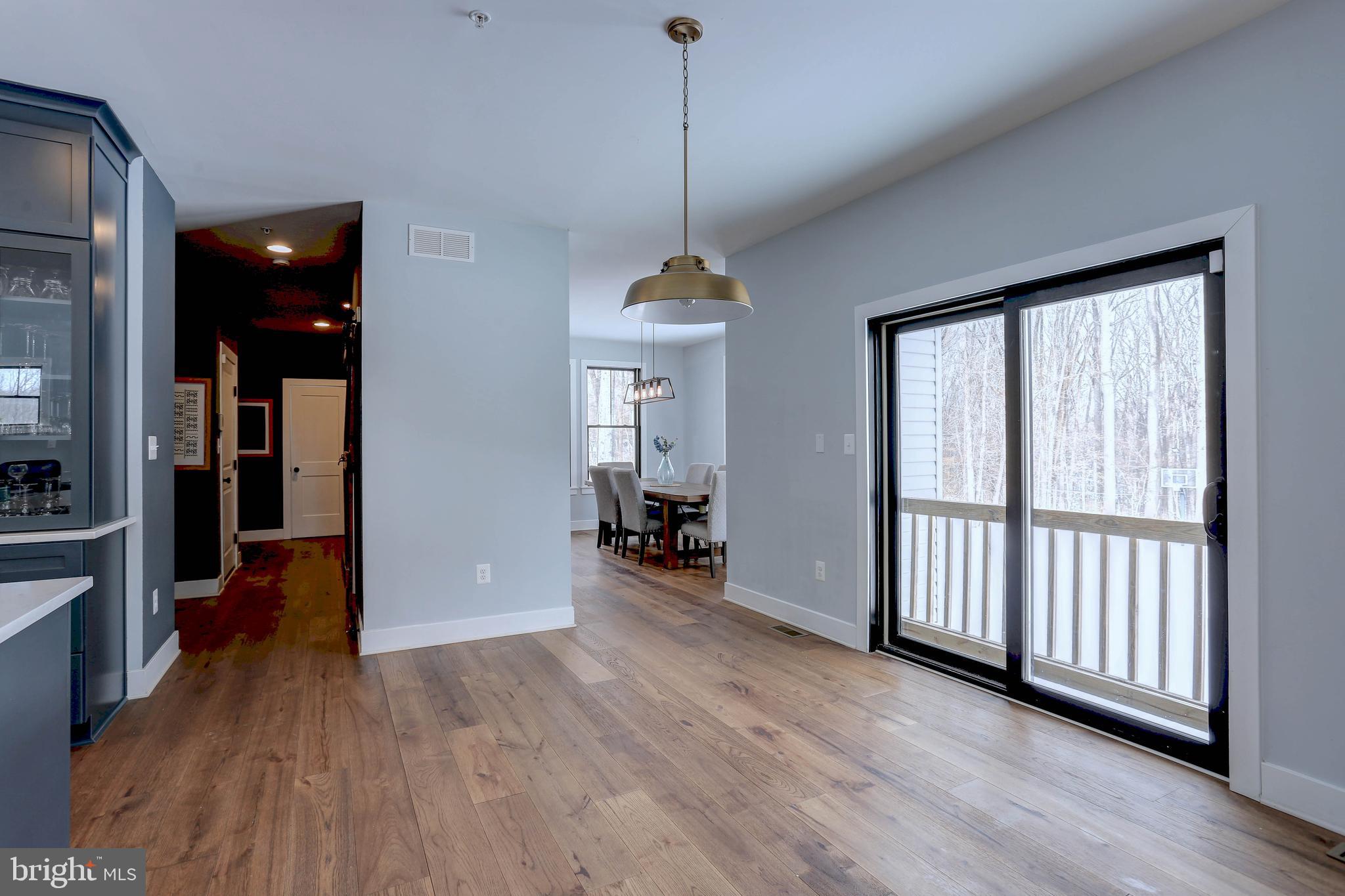 KINGSVILLE - Residential