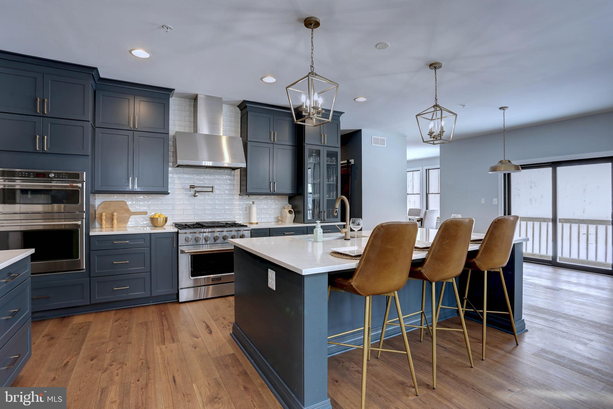 KINGSVILLE - Residential