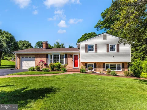 605 Paradise Court, Gaithersburg, MD MLS: MDMC2179156