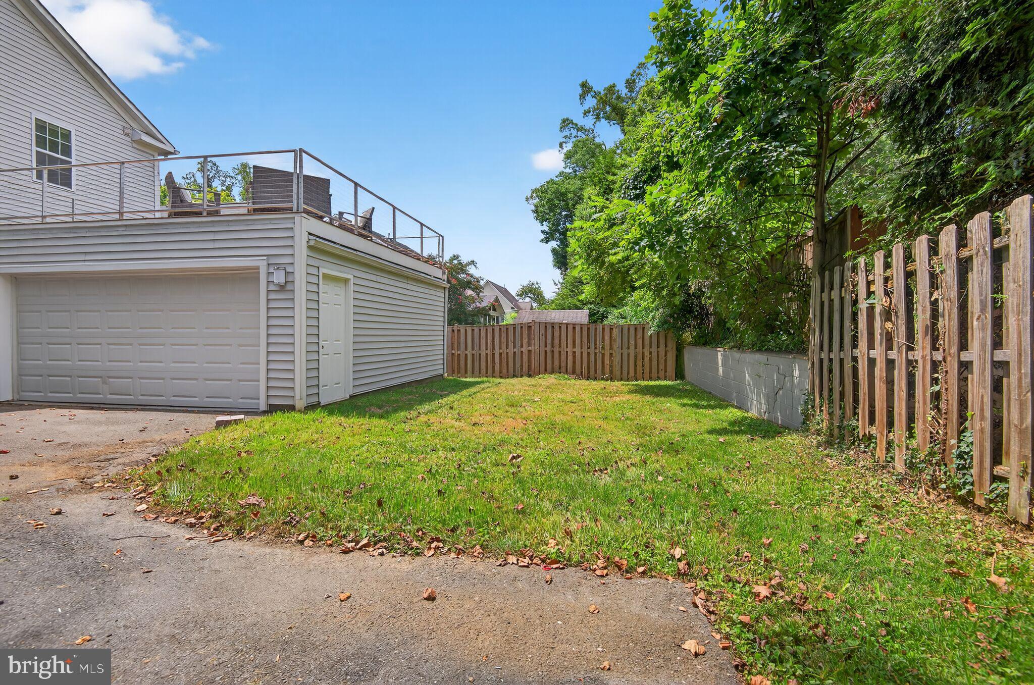 ALTA VISTA TERRACE - Residential