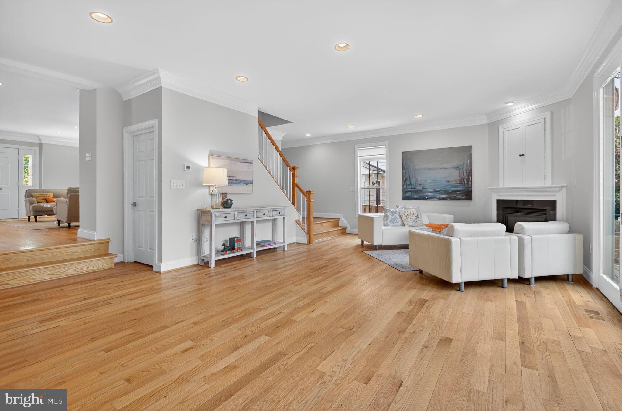 ALTA VISTA TERRACE - Residential