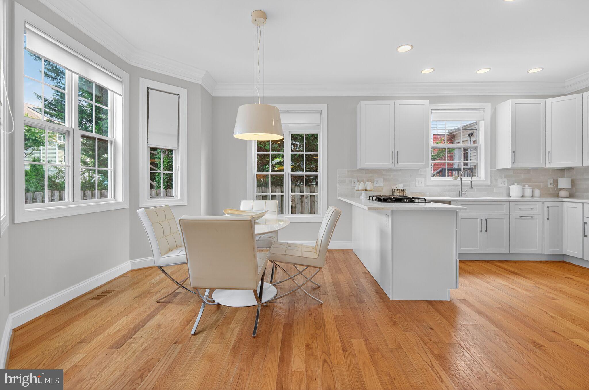 ALTA VISTA TERRACE - Residential