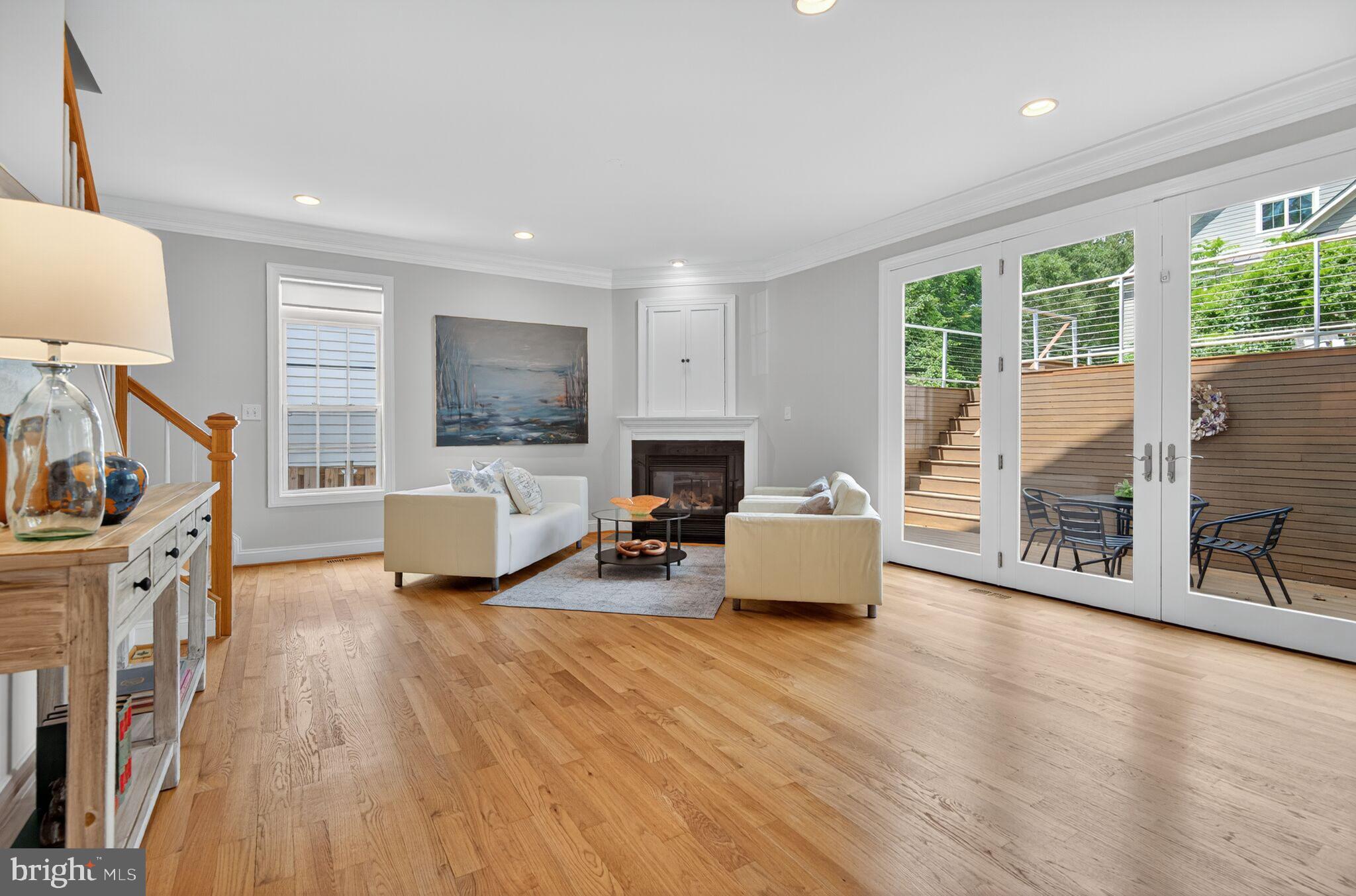 ALTA VISTA TERRACE - Residential