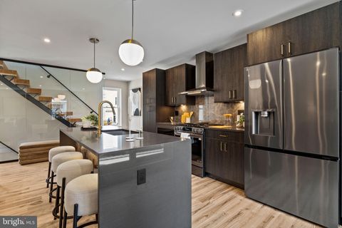 2715 W FLORA STREET PHILADELPHIA PA 19121