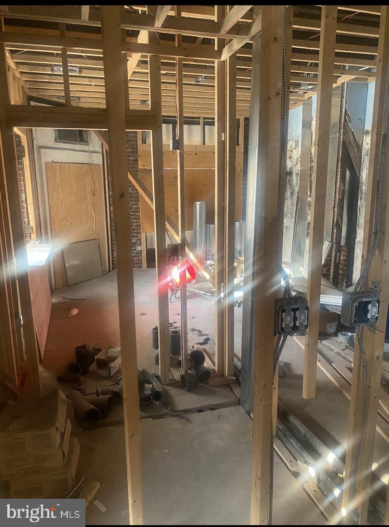 STRAWBERRY MANSION - Residential