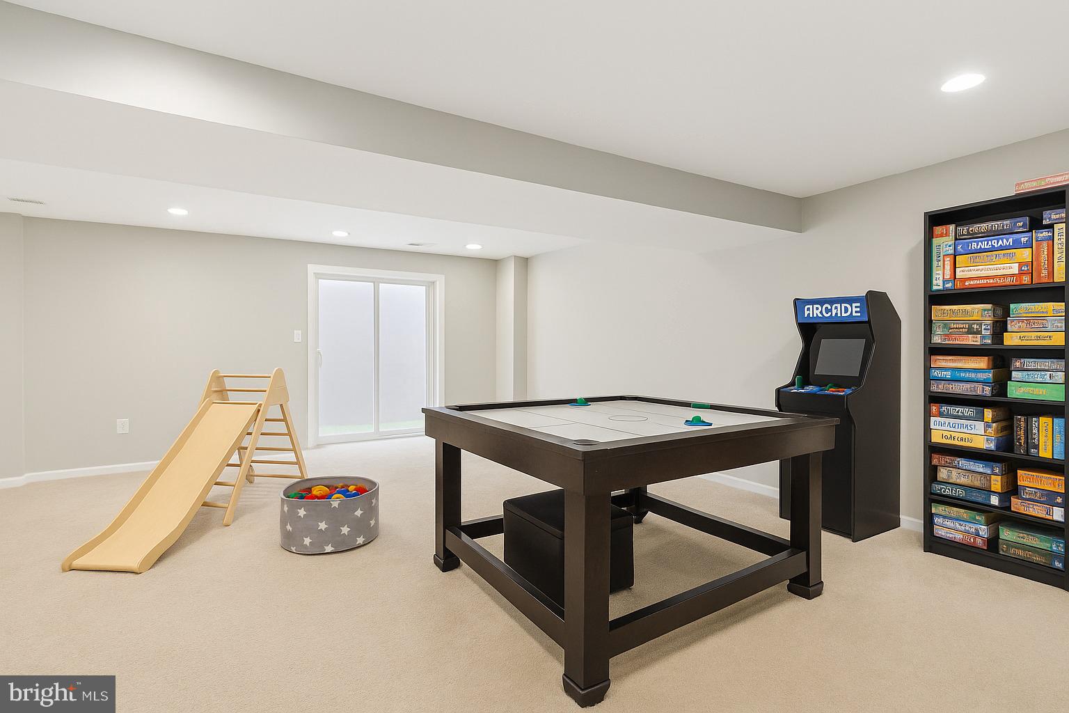 WASHINGTON SQUARE - Residential