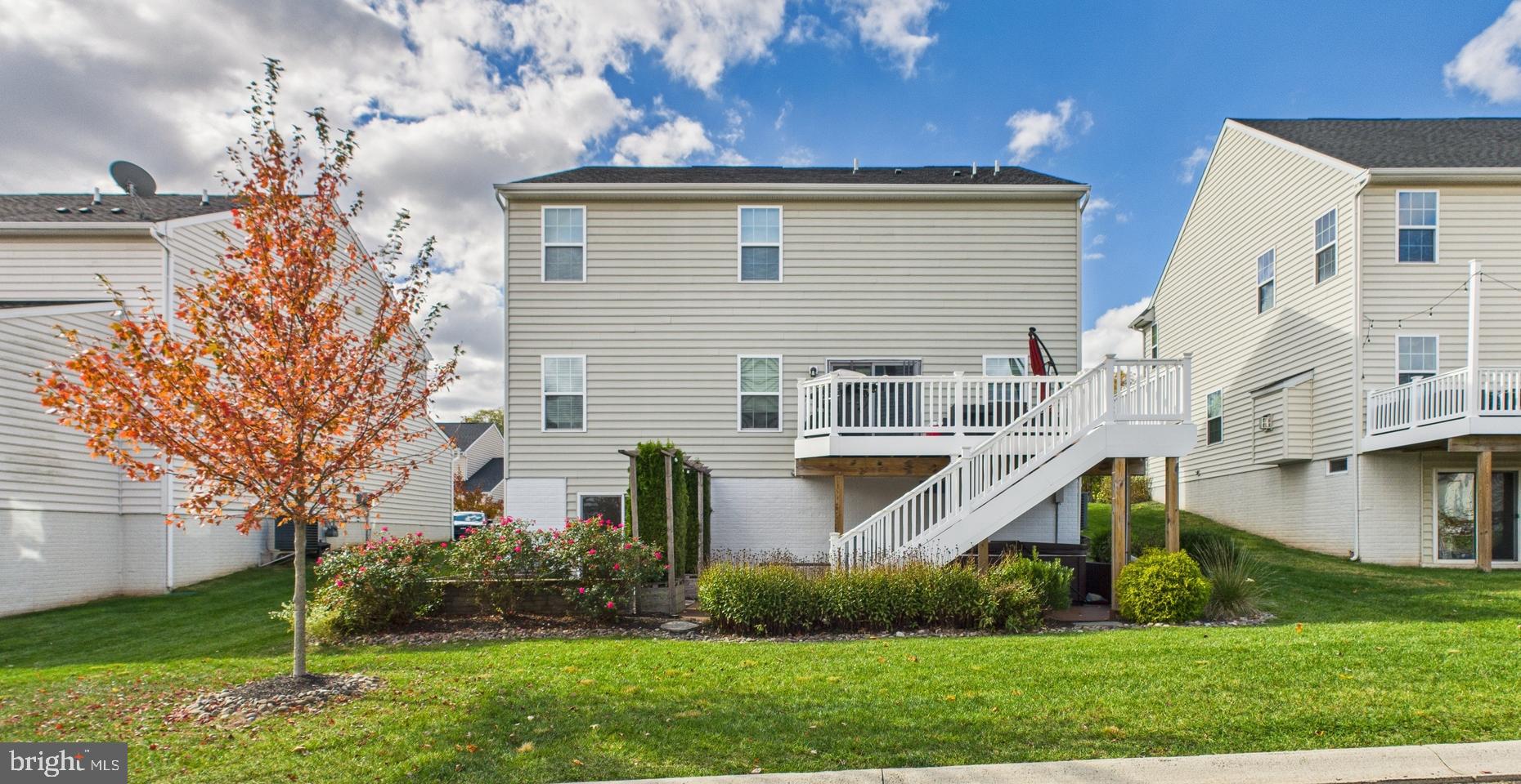 WASHINGTON SQUARE - Residential