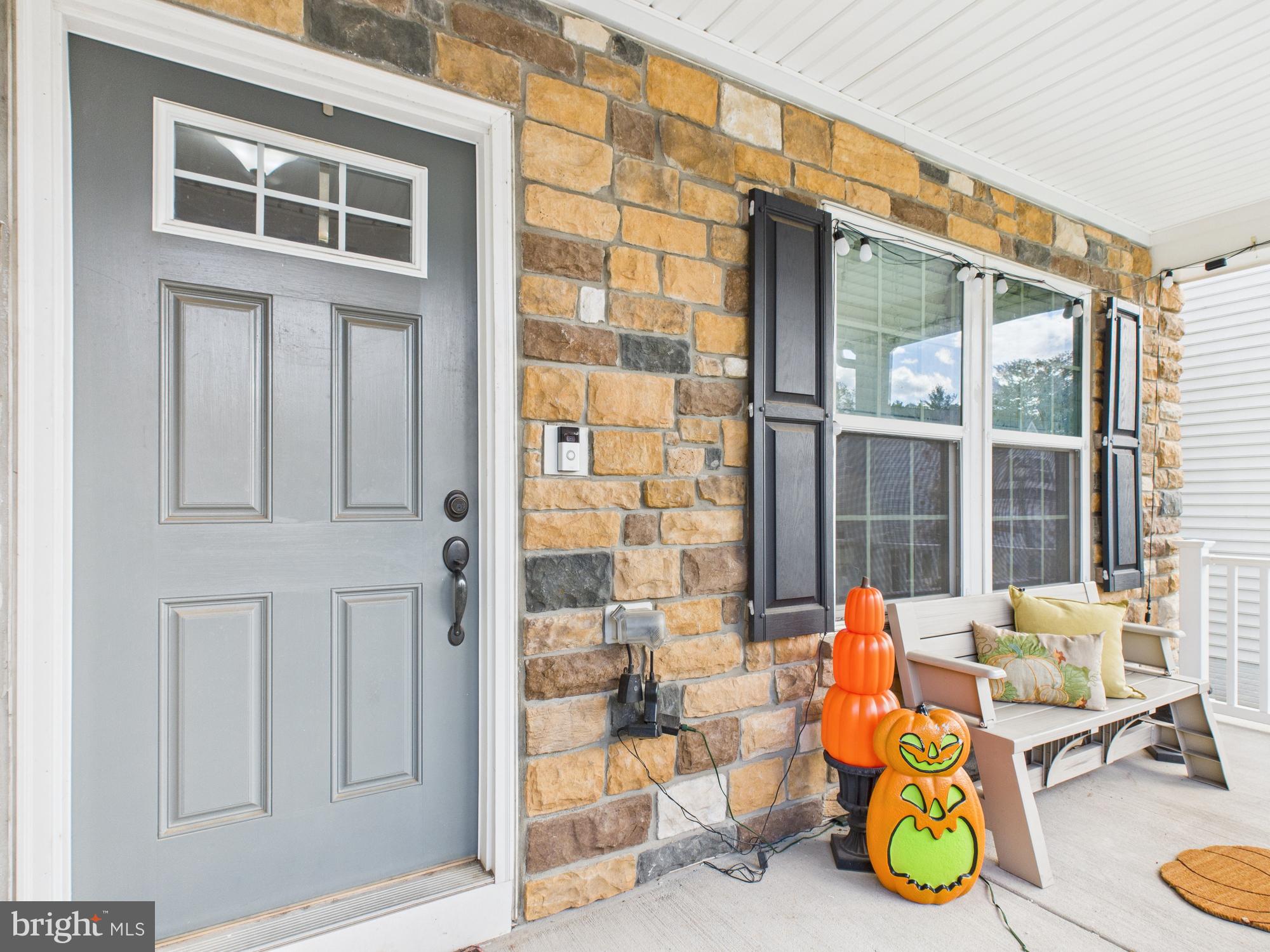WASHINGTON SQUARE - Residential