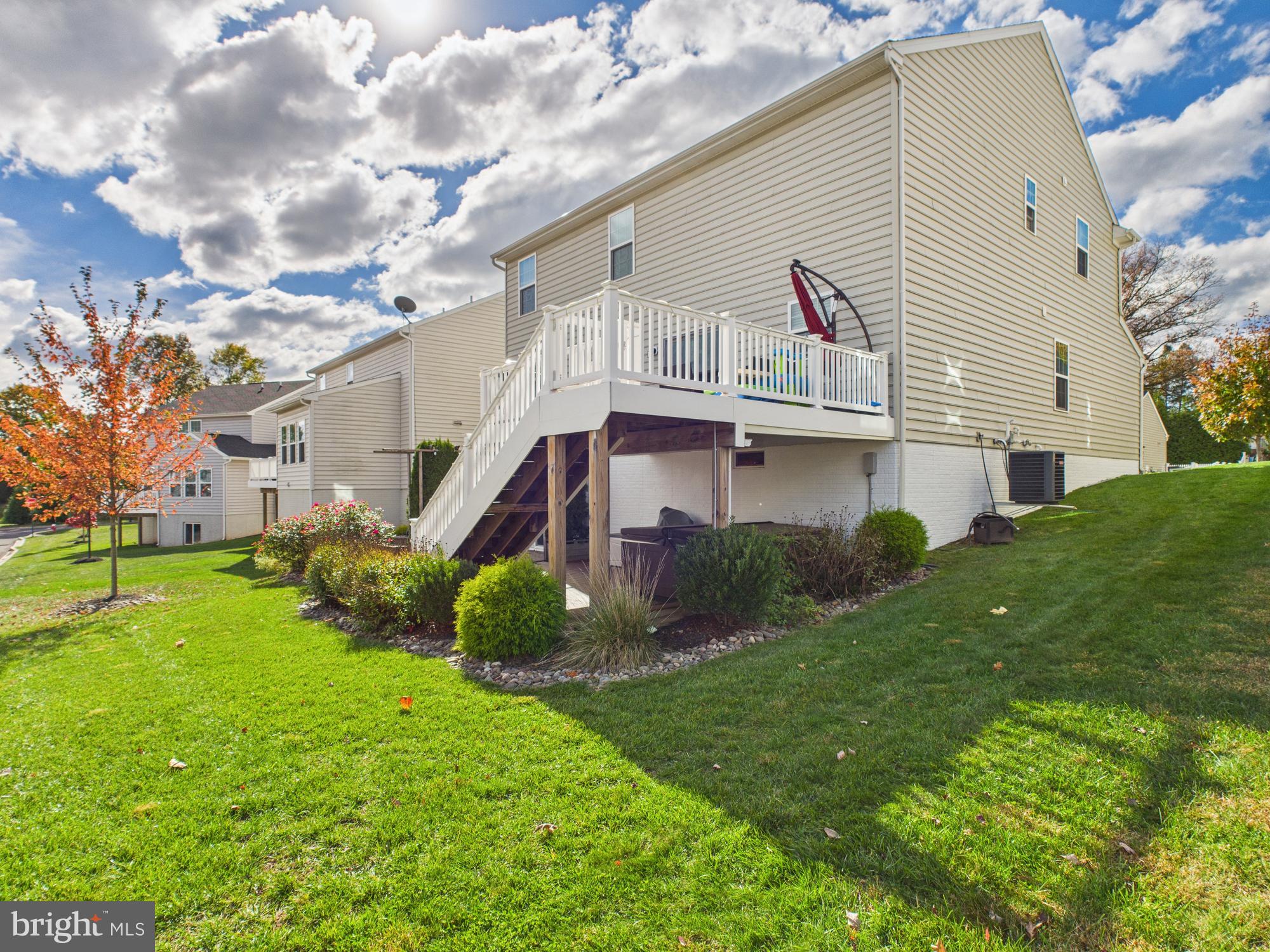 WASHINGTON SQUARE - Residential