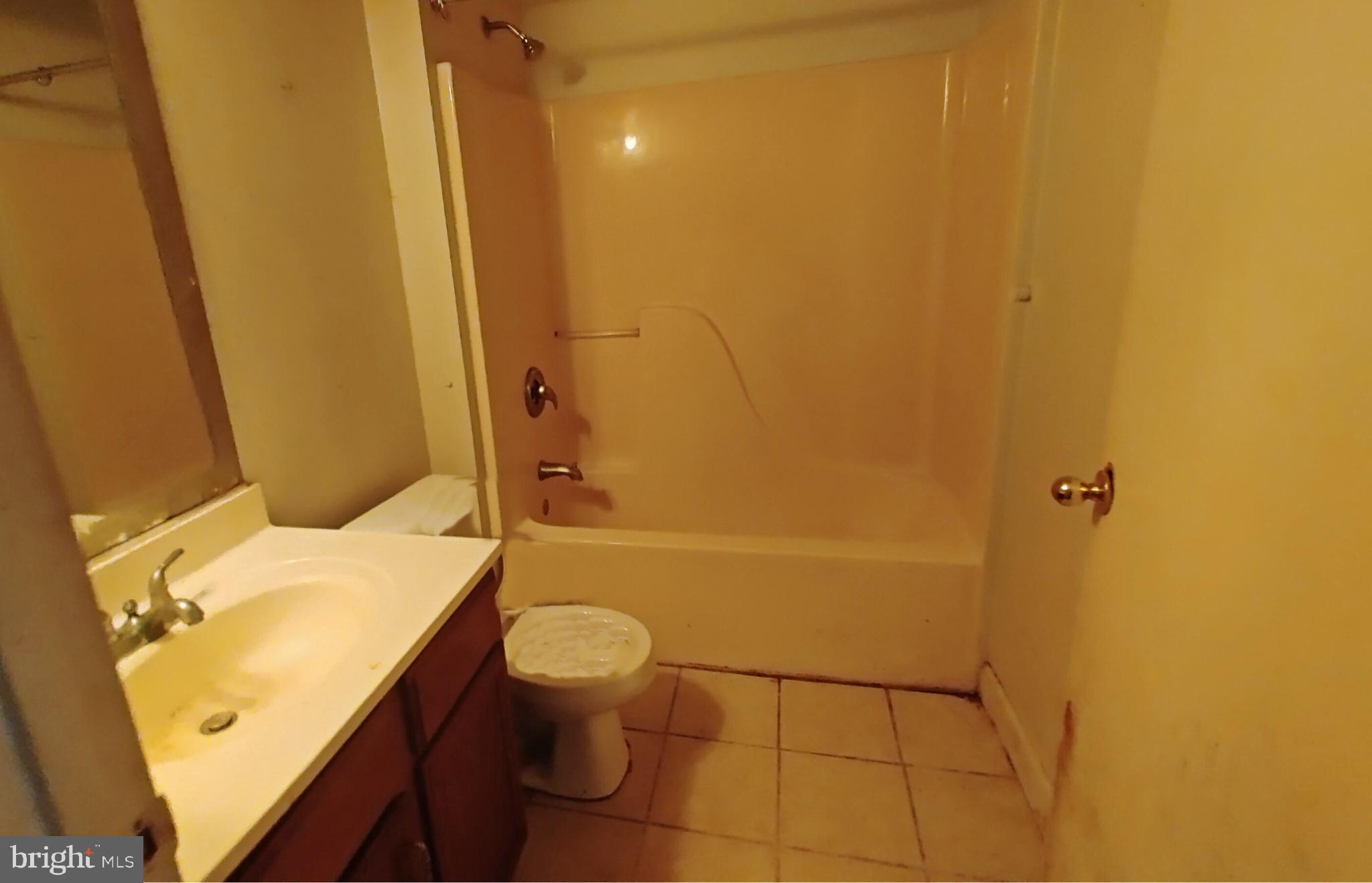 ANNAPOLIS OVERLOOK - Residential