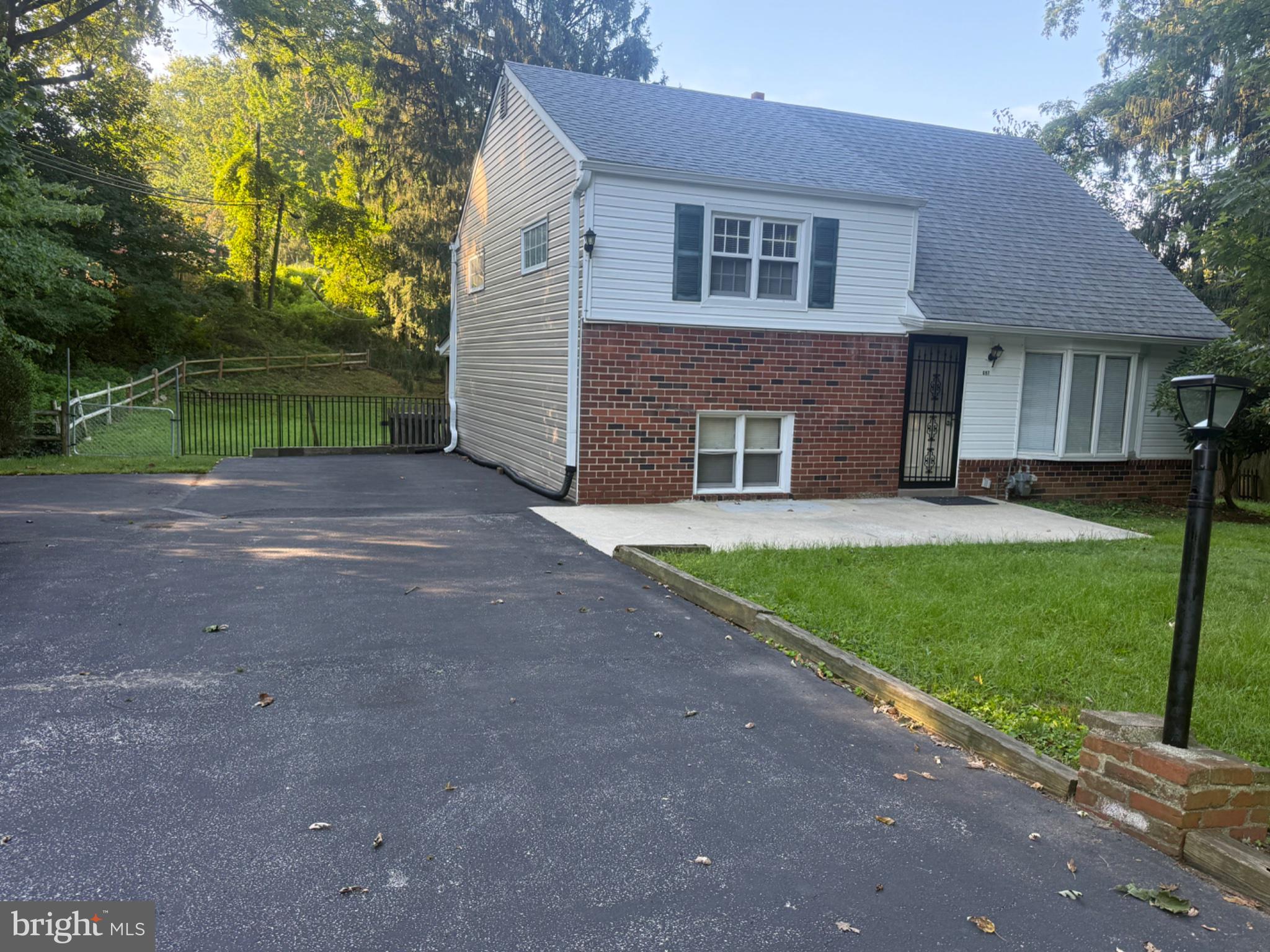 697 OLD MARPLE ROAD