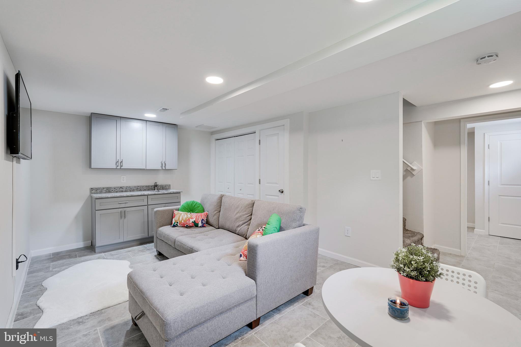 AVONDALE GROVE - Residential