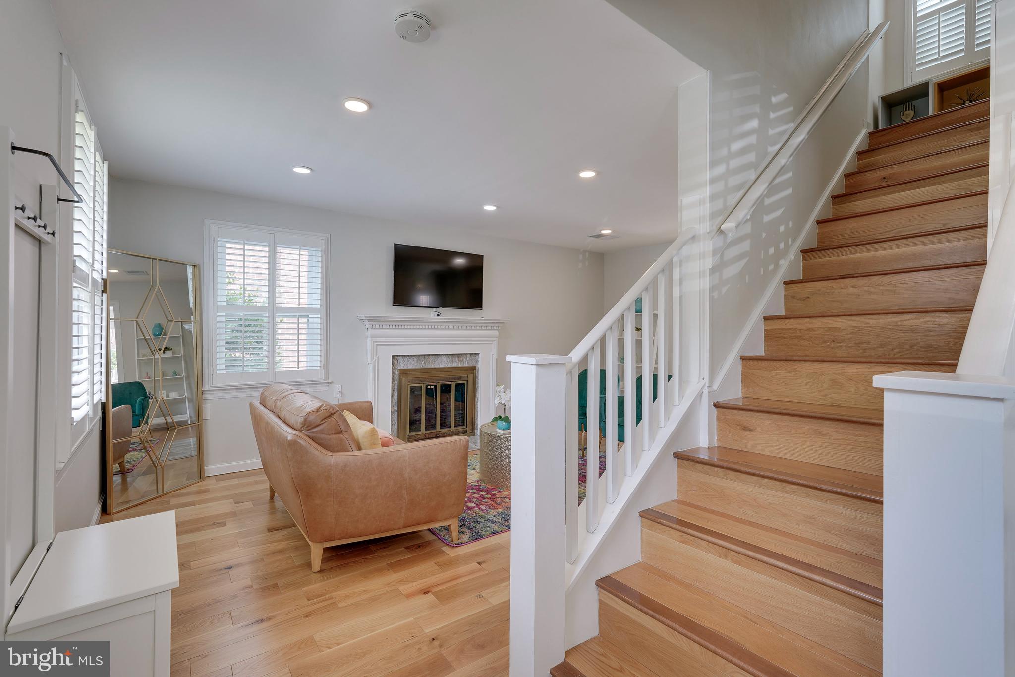 AVONDALE GROVE - Residential