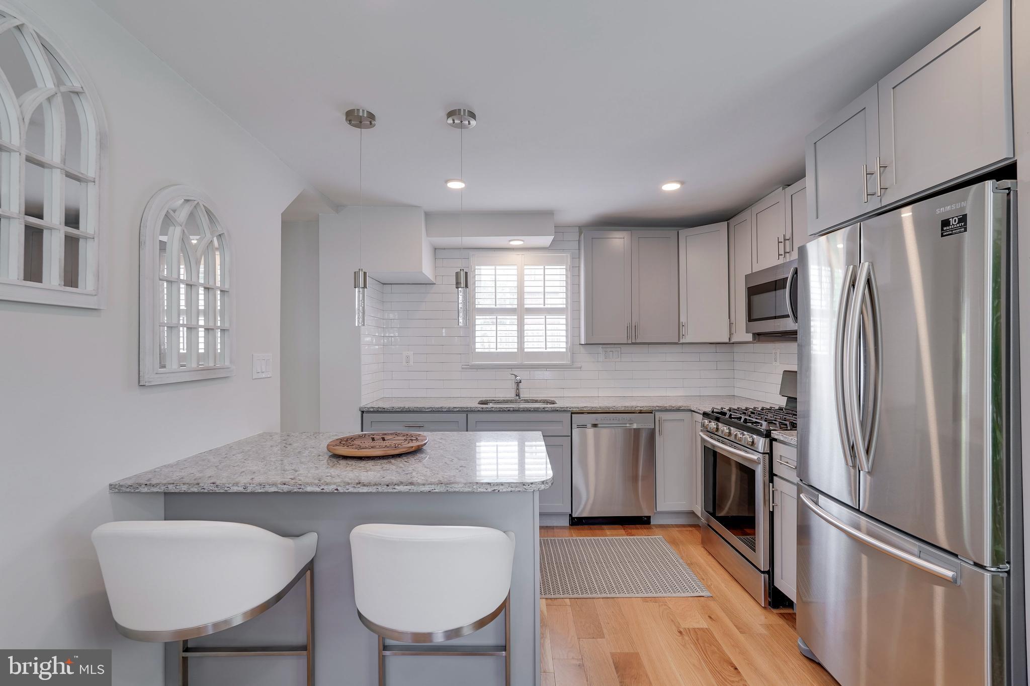 AVONDALE GROVE - Residential