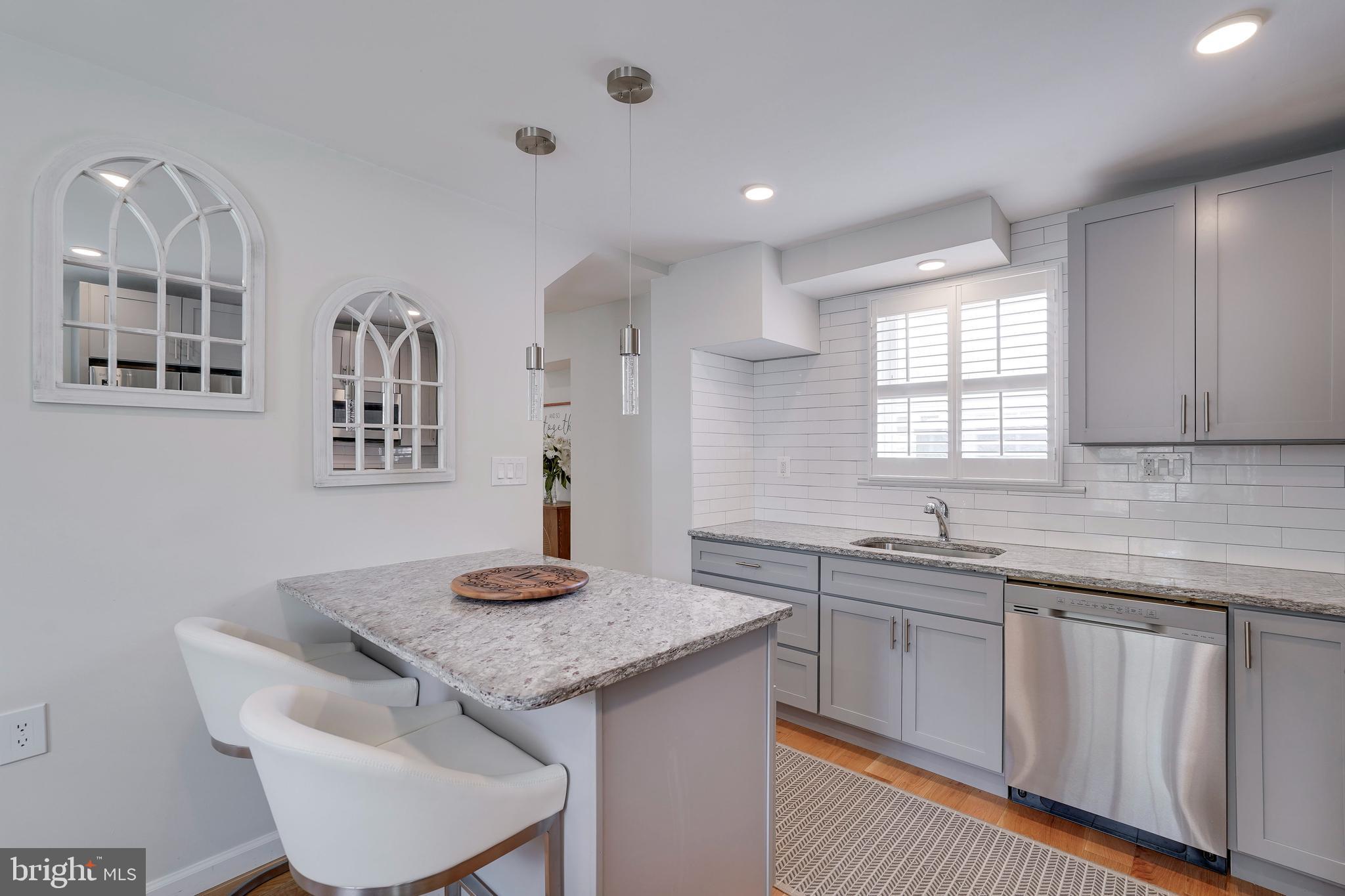 AVONDALE GROVE - Residential