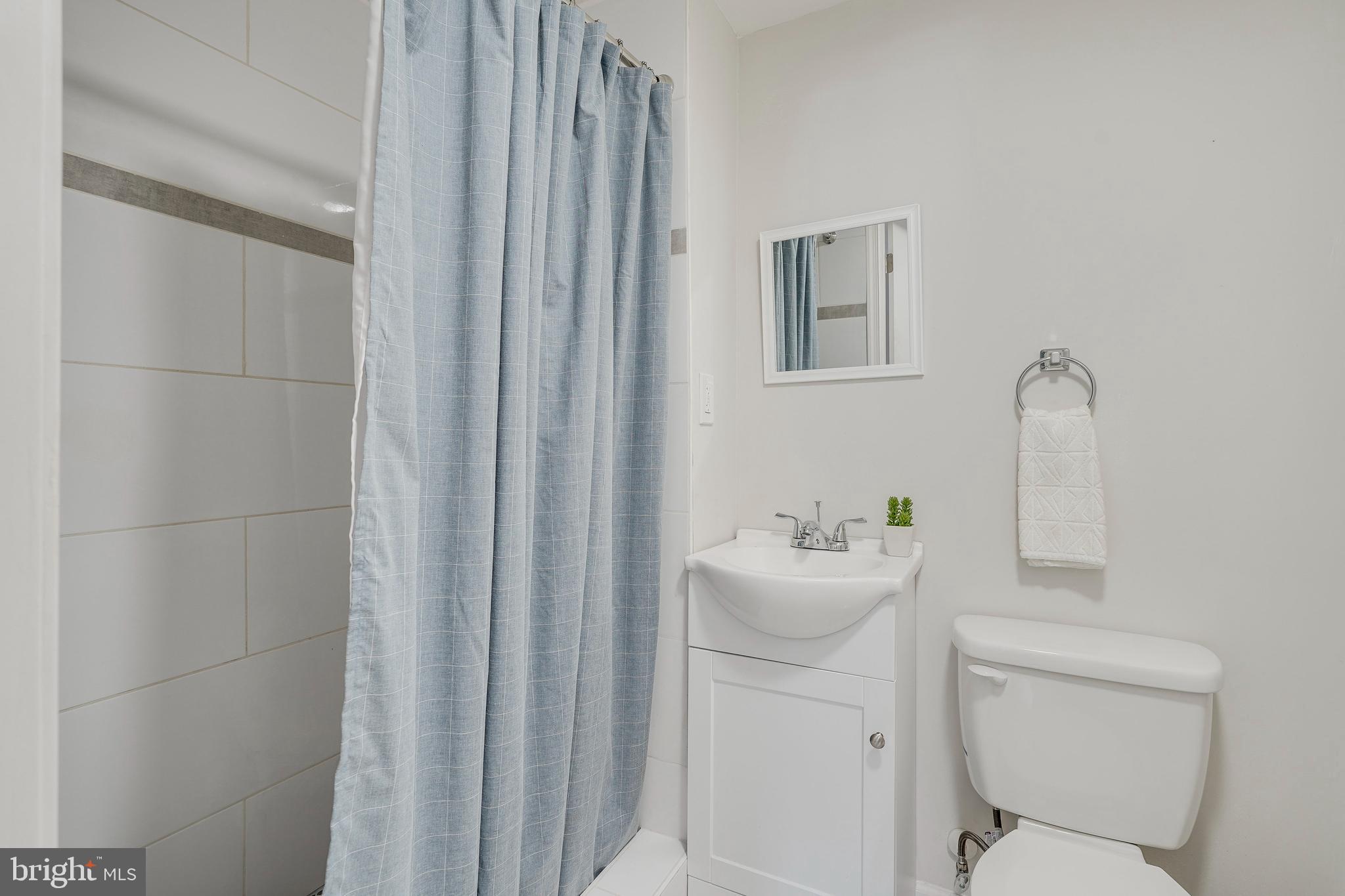 AVONDALE GROVE - Residential