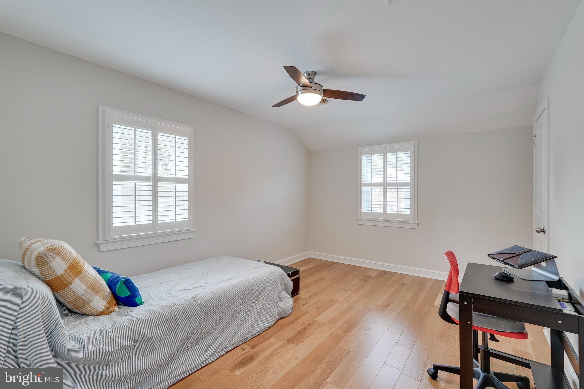 AVONDALE GROVE - Residential