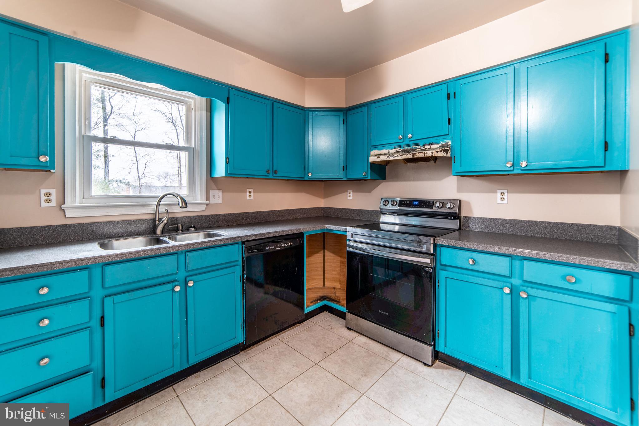 HIGHLAND MEADOWS - Residential