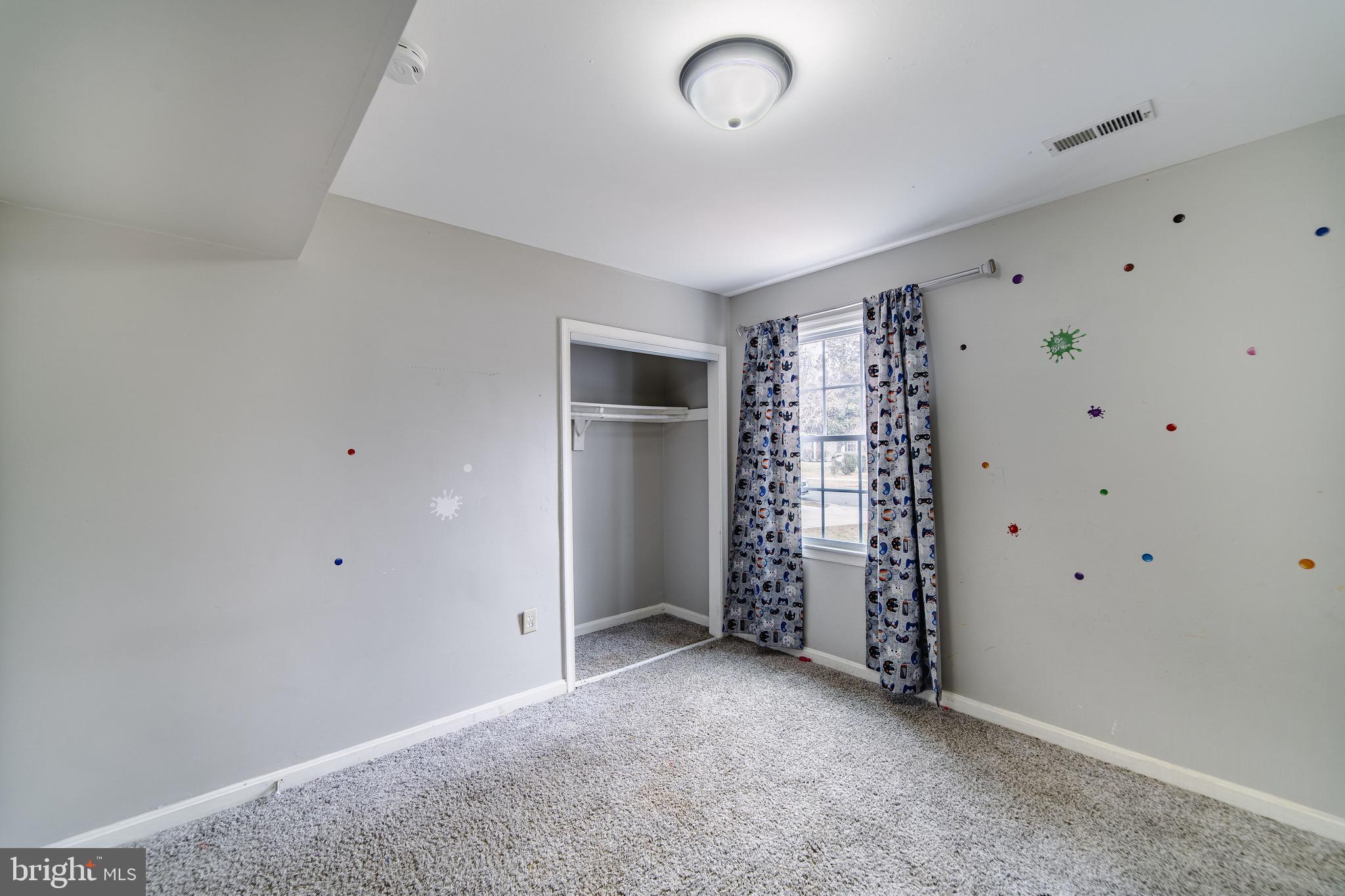 HIGHLAND MEADOWS - Residential