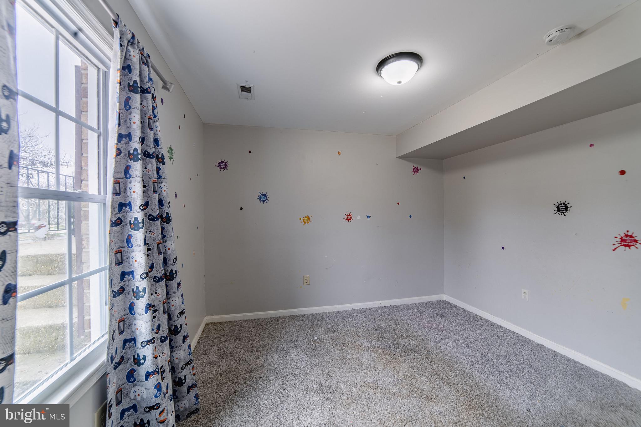 HIGHLAND MEADOWS - Residential