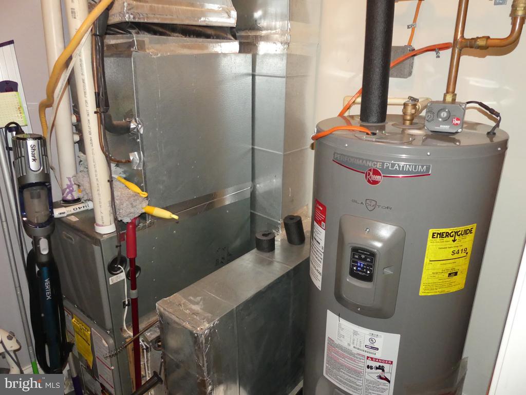 MACPHAIL WOODS - Residential