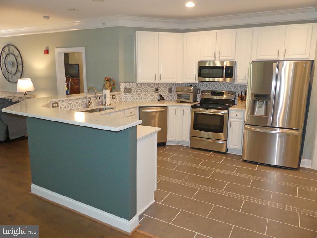 MACPHAIL WOODS - Residential