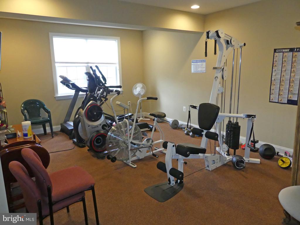 MACPHAIL WOODS - Residential