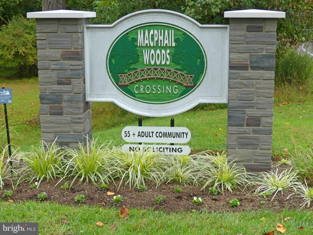 MACPHAIL WOODS - Residential
