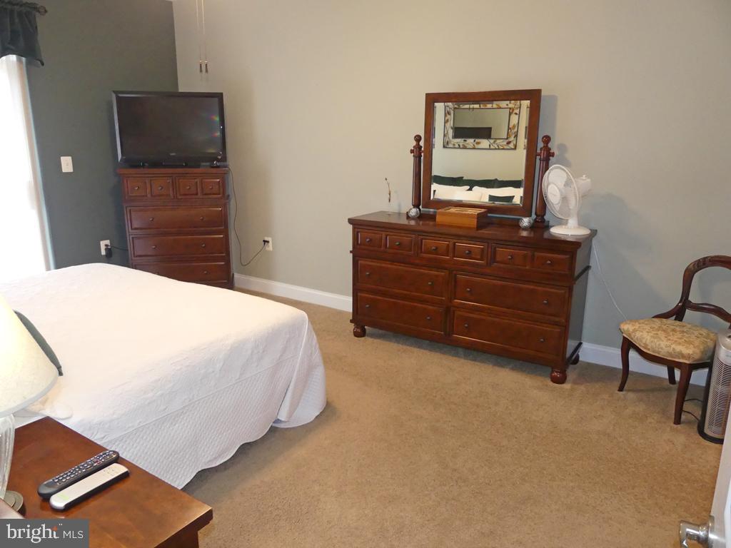 MACPHAIL WOODS - Residential