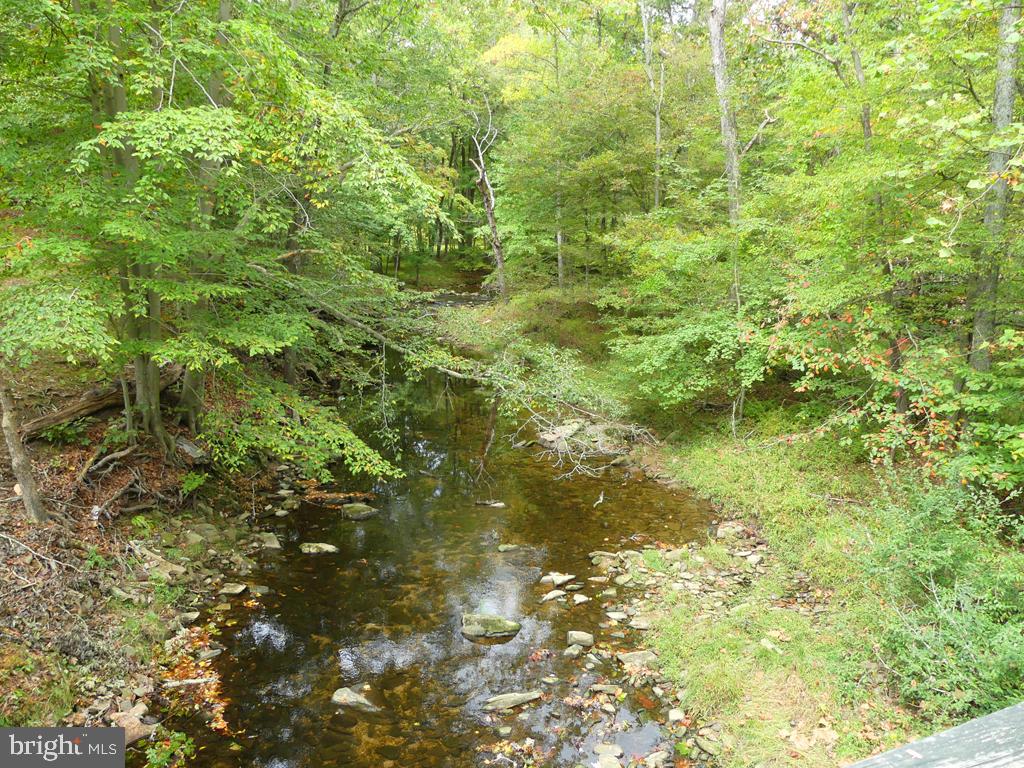 MACPHAIL WOODS - Residential