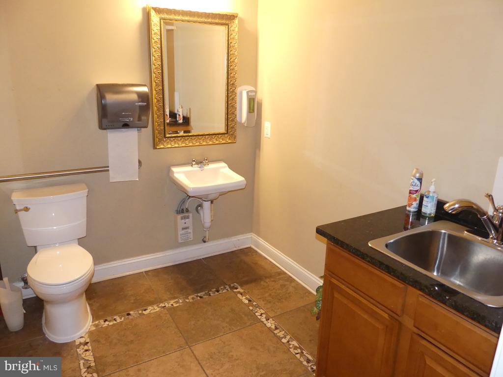 MACPHAIL WOODS - Residential