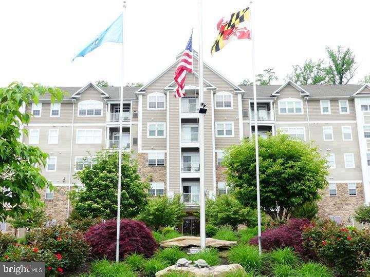 MACPHAIL WOODS - Residential