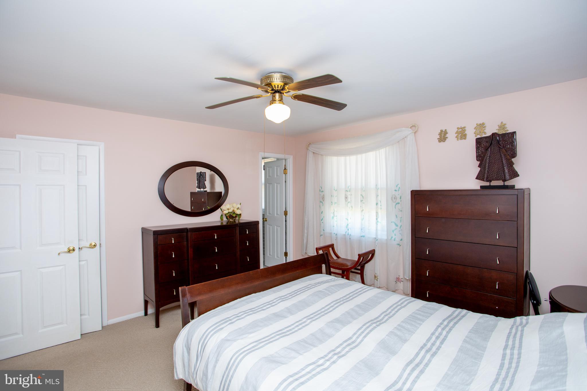 FEASTERVILLE HGTS - Residential