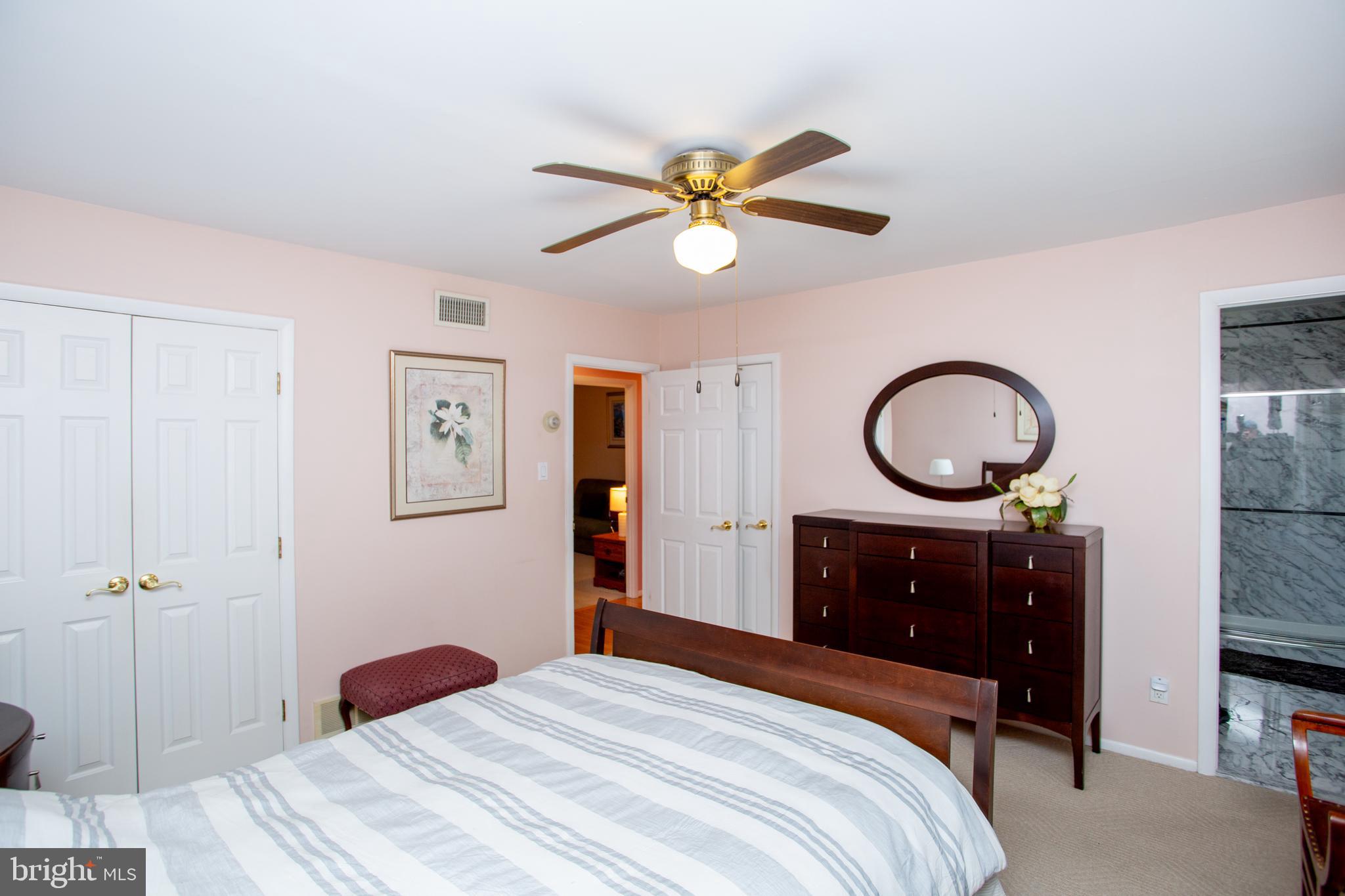 FEASTERVILLE HGTS - Residential