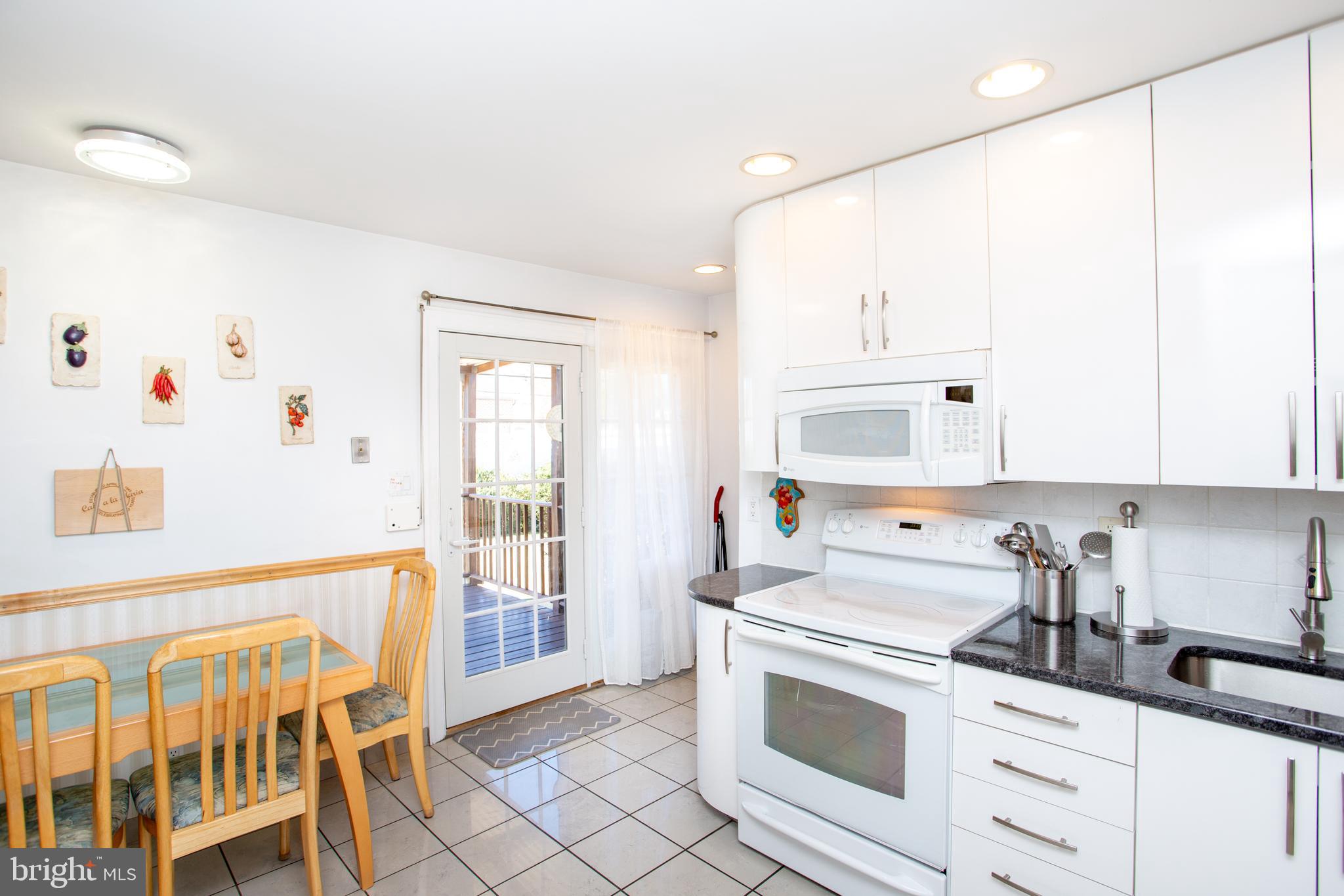 FEASTERVILLE HGTS - Residential