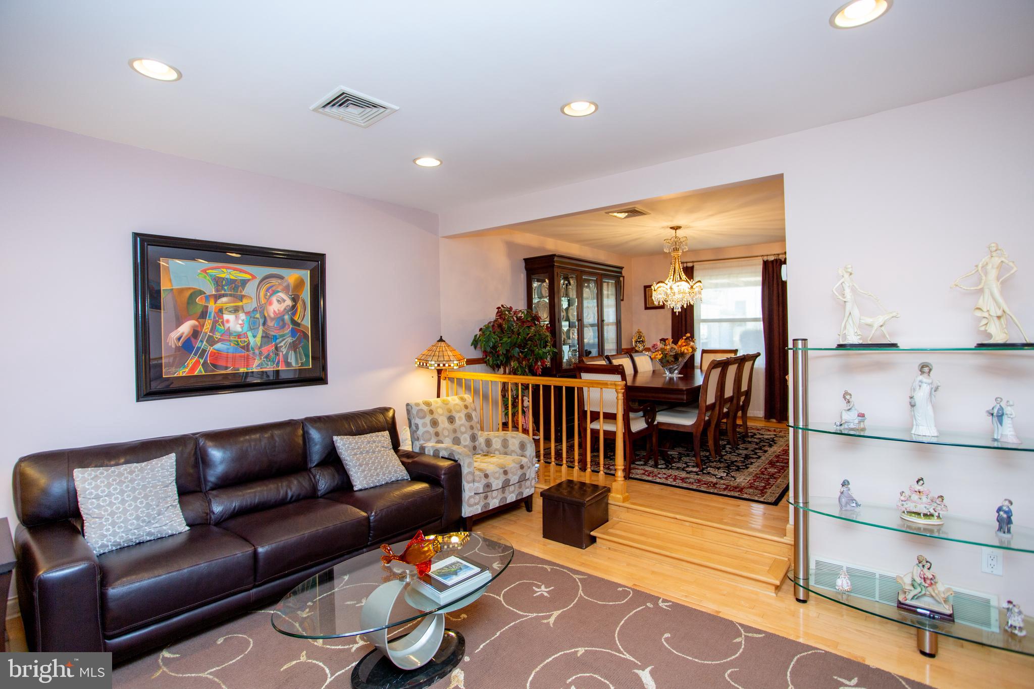 FEASTERVILLE HGTS - Residential