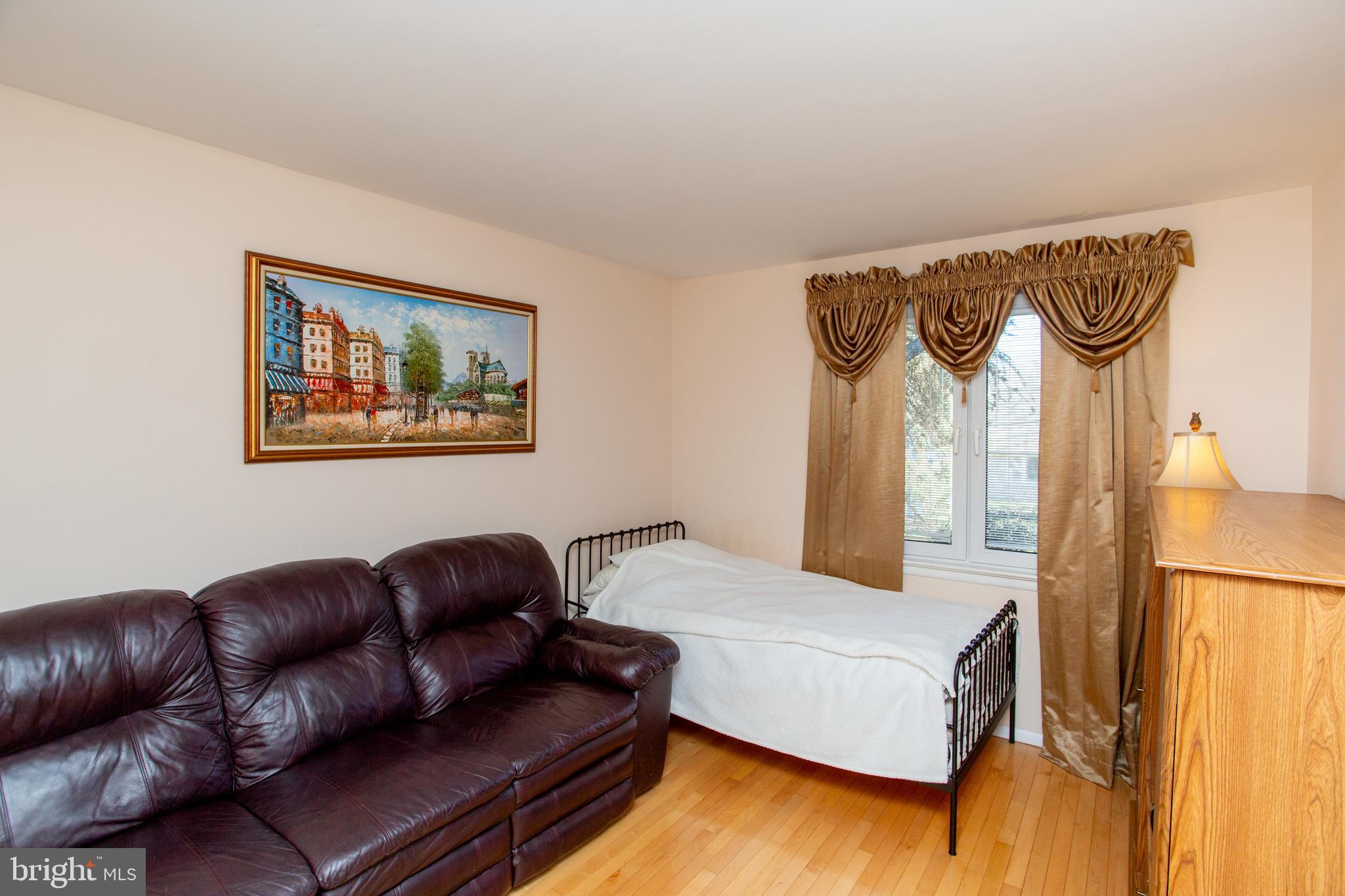 FEASTERVILLE HGTS - Residential