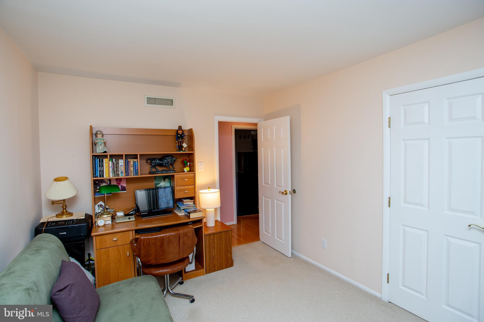 FEASTERVILLE HGTS - Residential