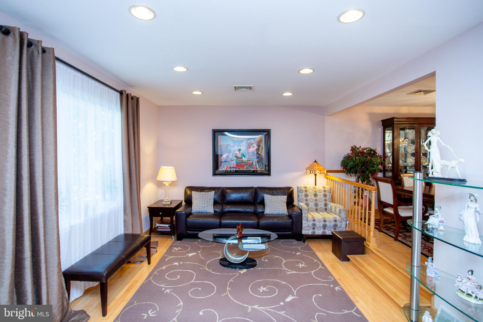 FEASTERVILLE HGTS - Residential