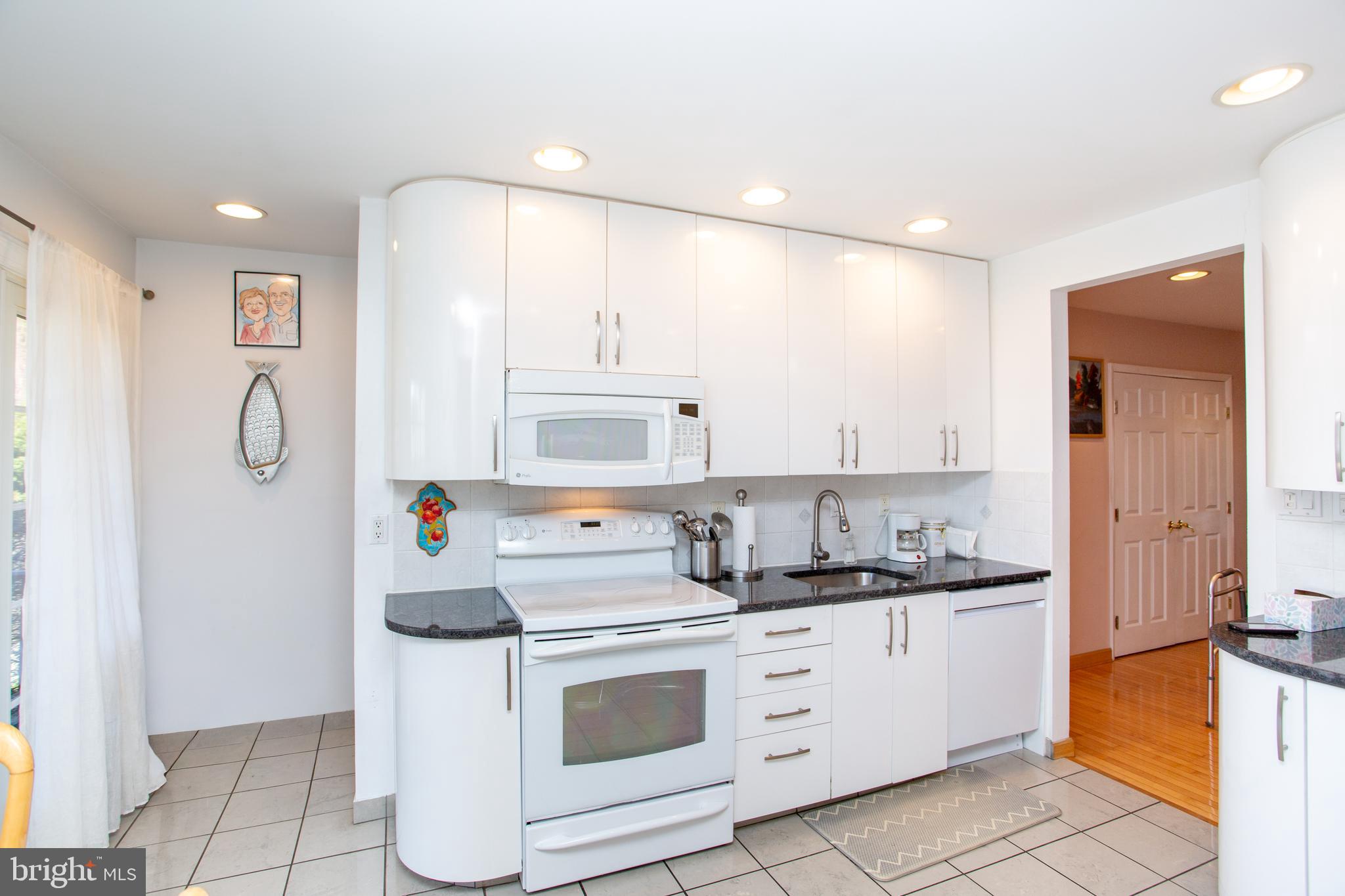 FEASTERVILLE HGTS - Residential