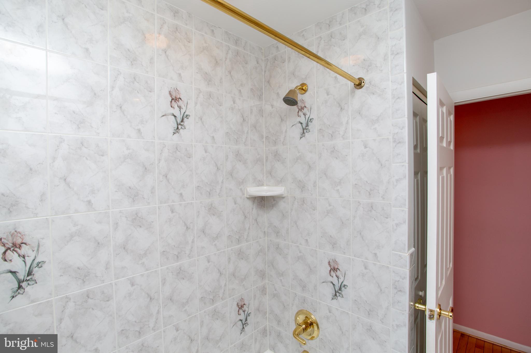 FEASTERVILLE HGTS - Residential