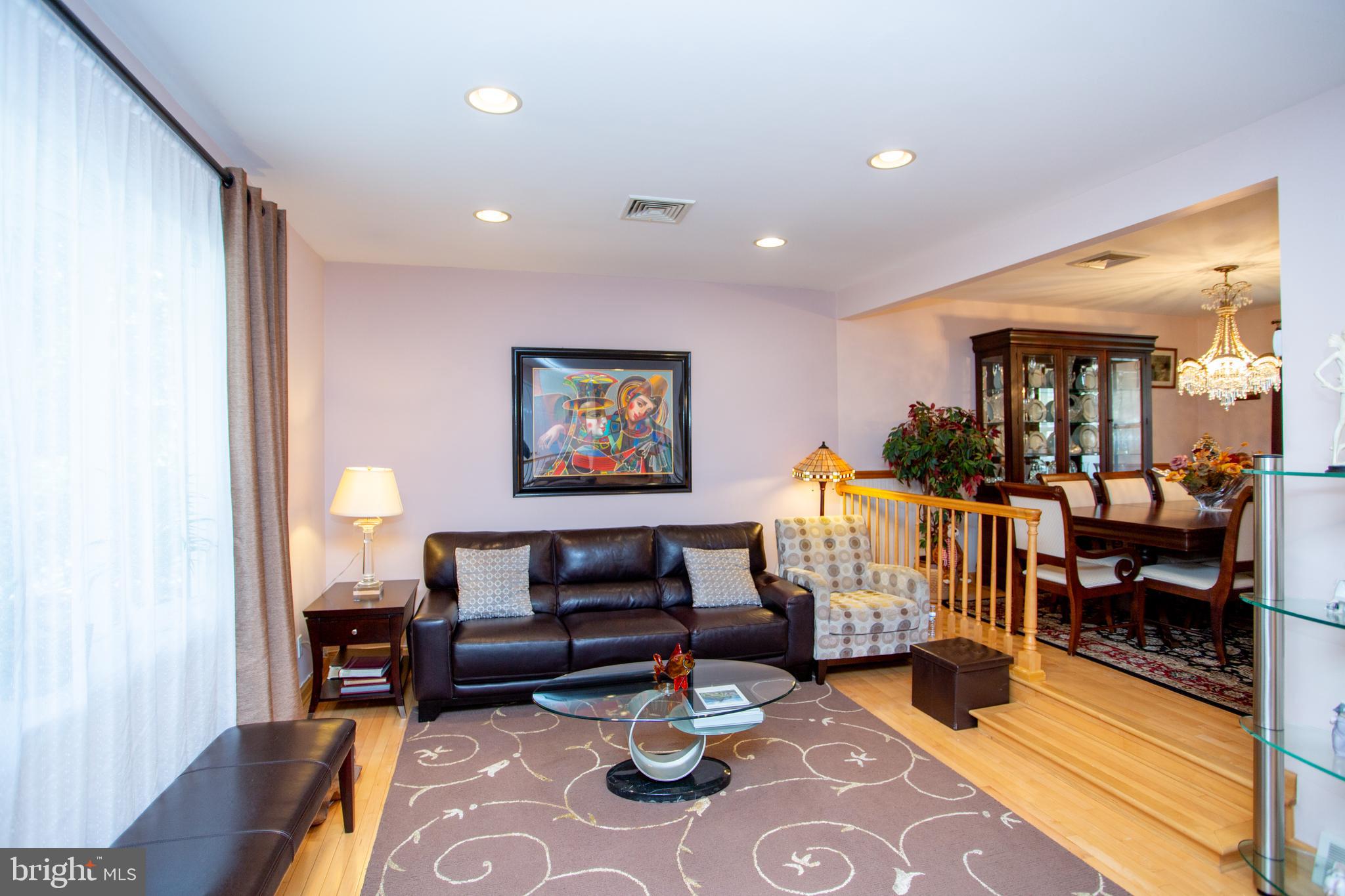 FEASTERVILLE HGTS - Residential