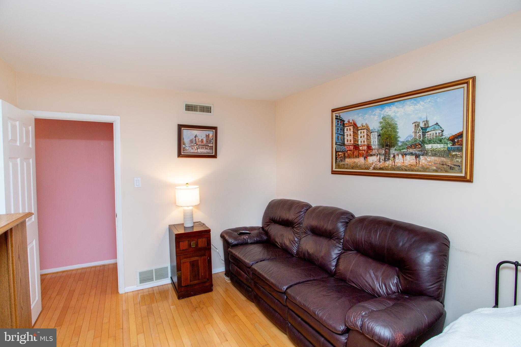 FEASTERVILLE HGTS - Residential