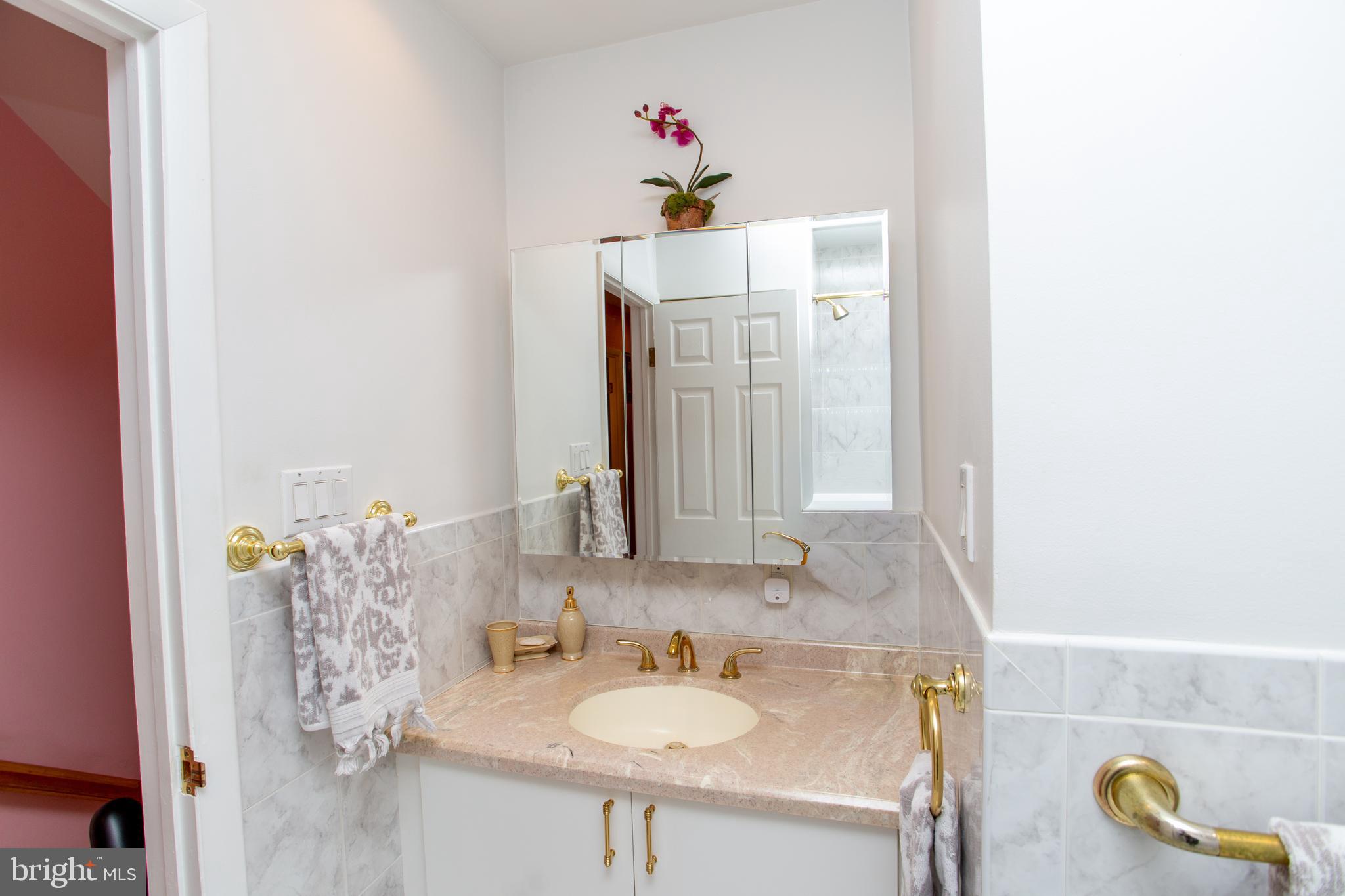 FEASTERVILLE HGTS - Residential