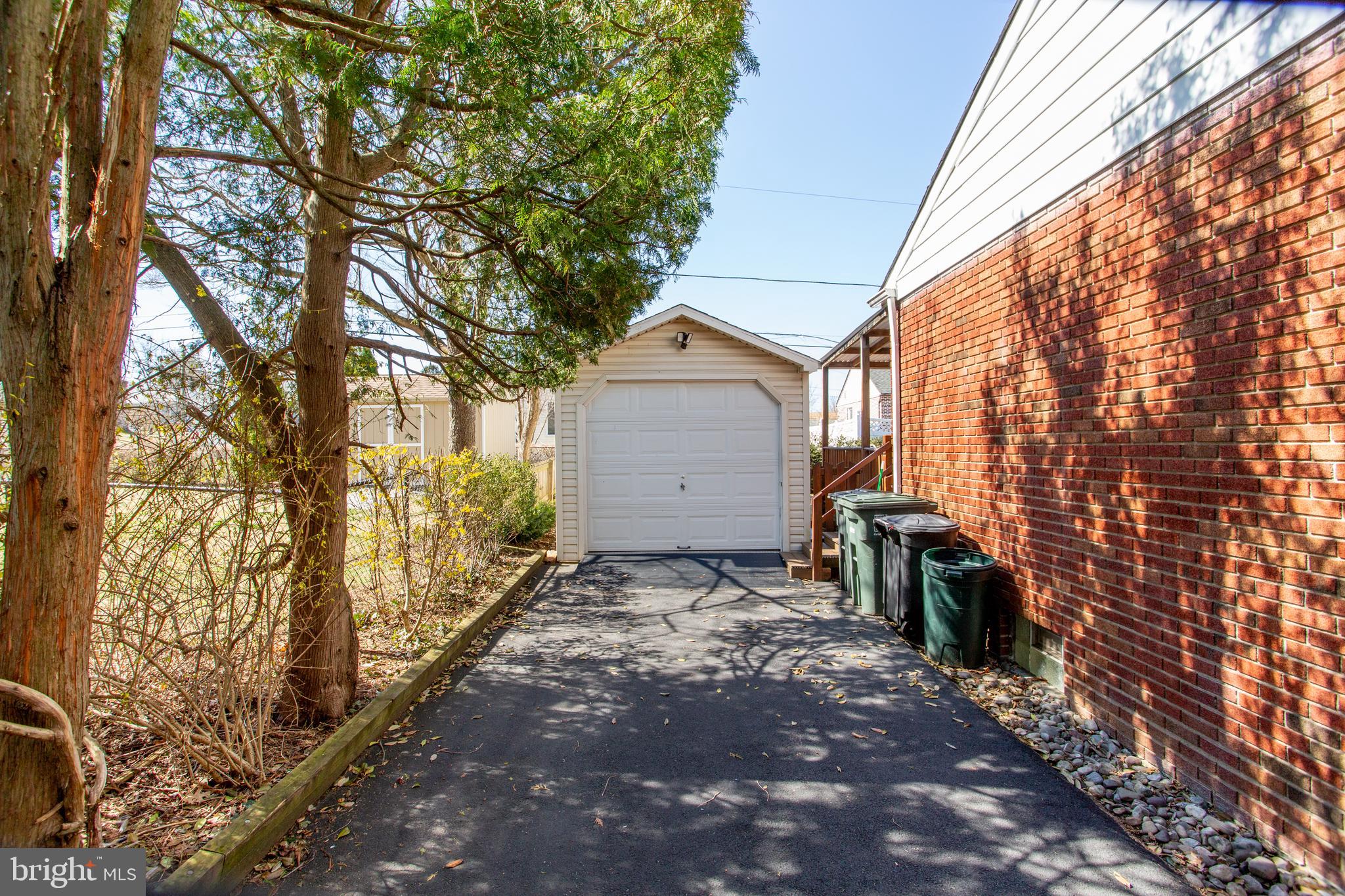 FEASTERVILLE HGTS - Residential