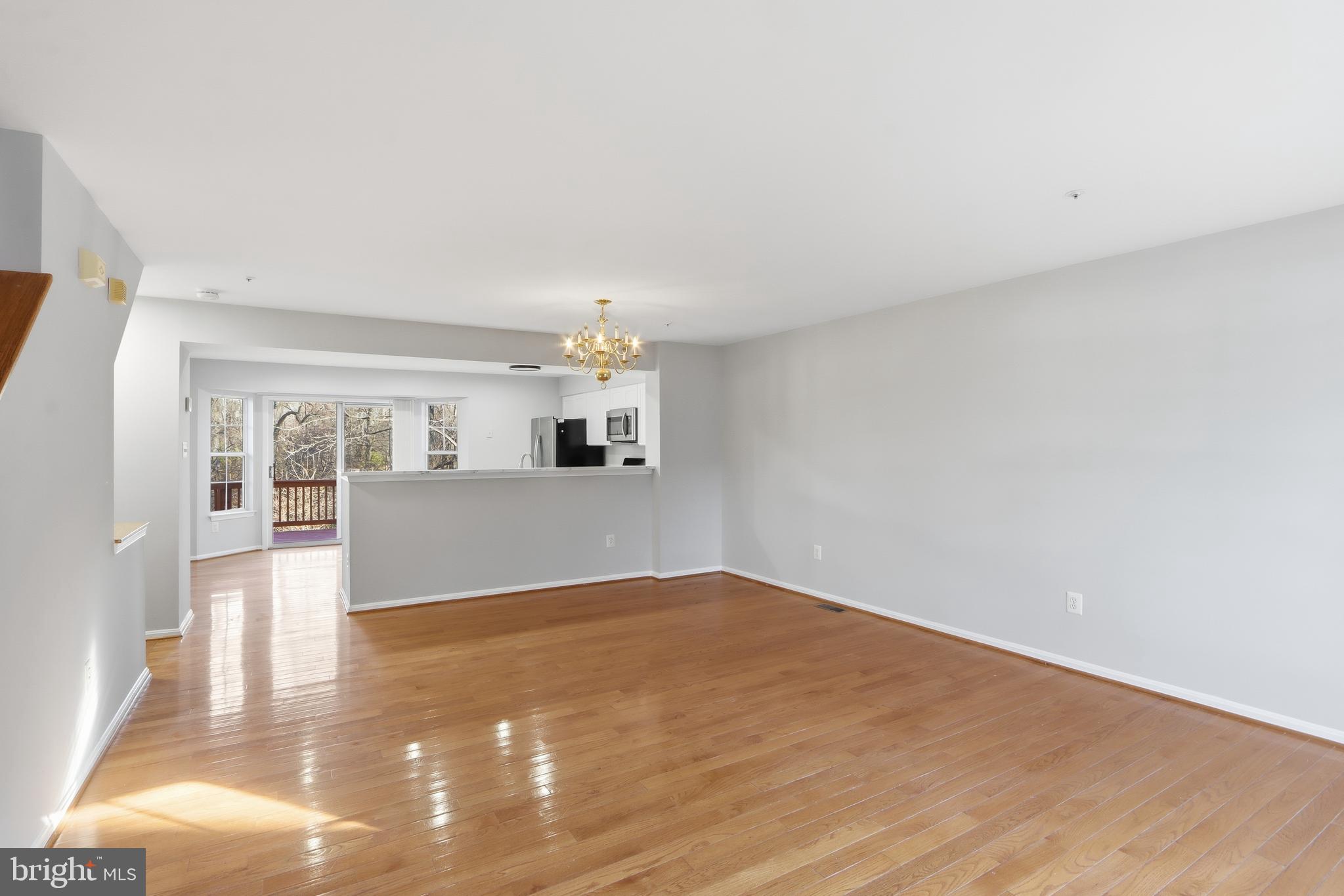 6174 SILVER ARROWS WAY