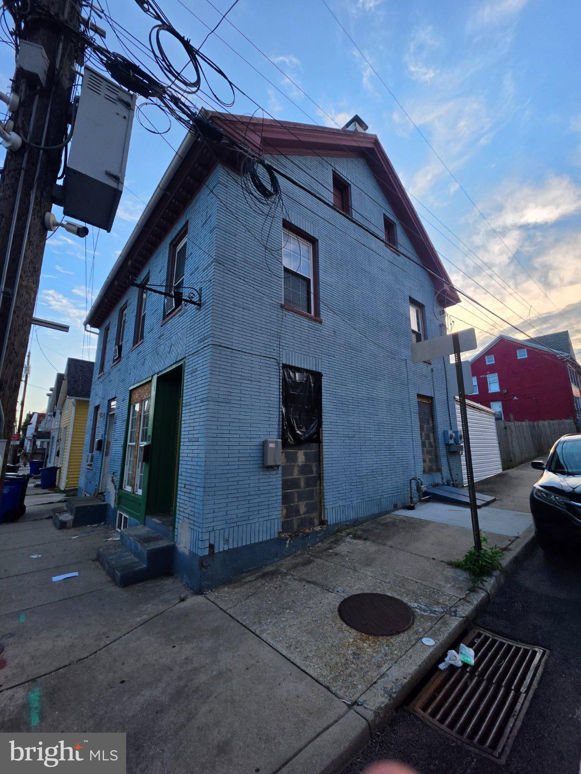 245-247 N LOCUST STREET N