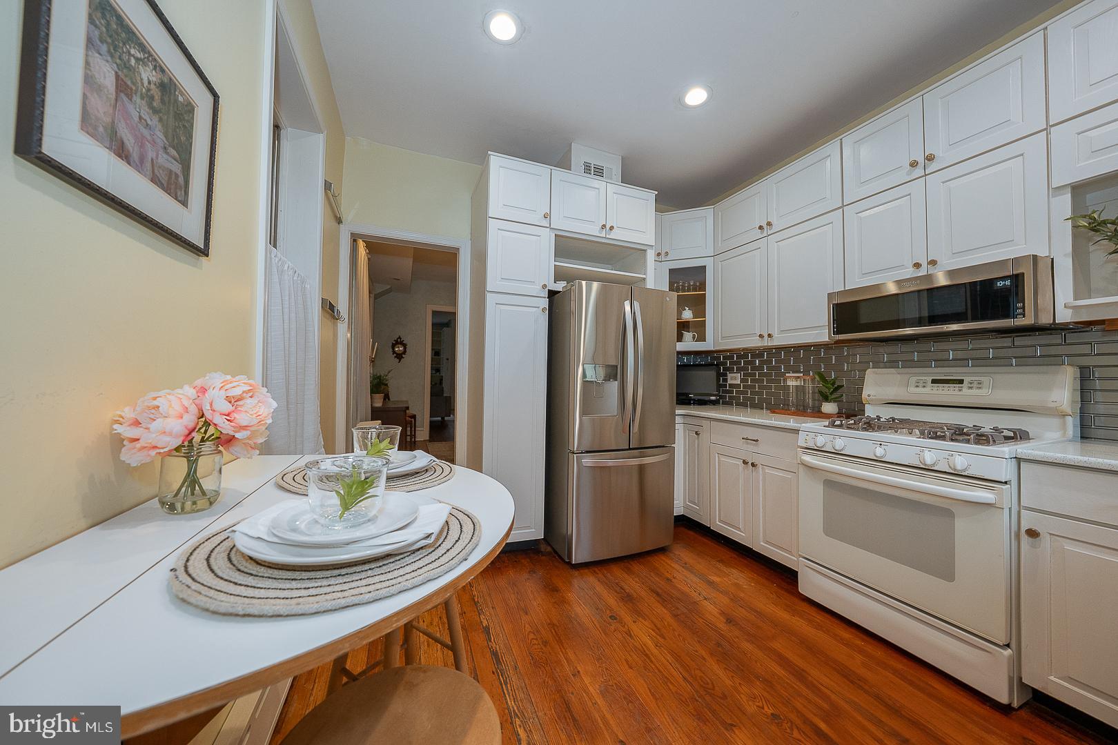 ART MUSEUM AREA - Residential